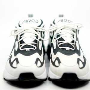 Nike Sneakers; Gentle used, Men Sz 10.5 Women Sz 12